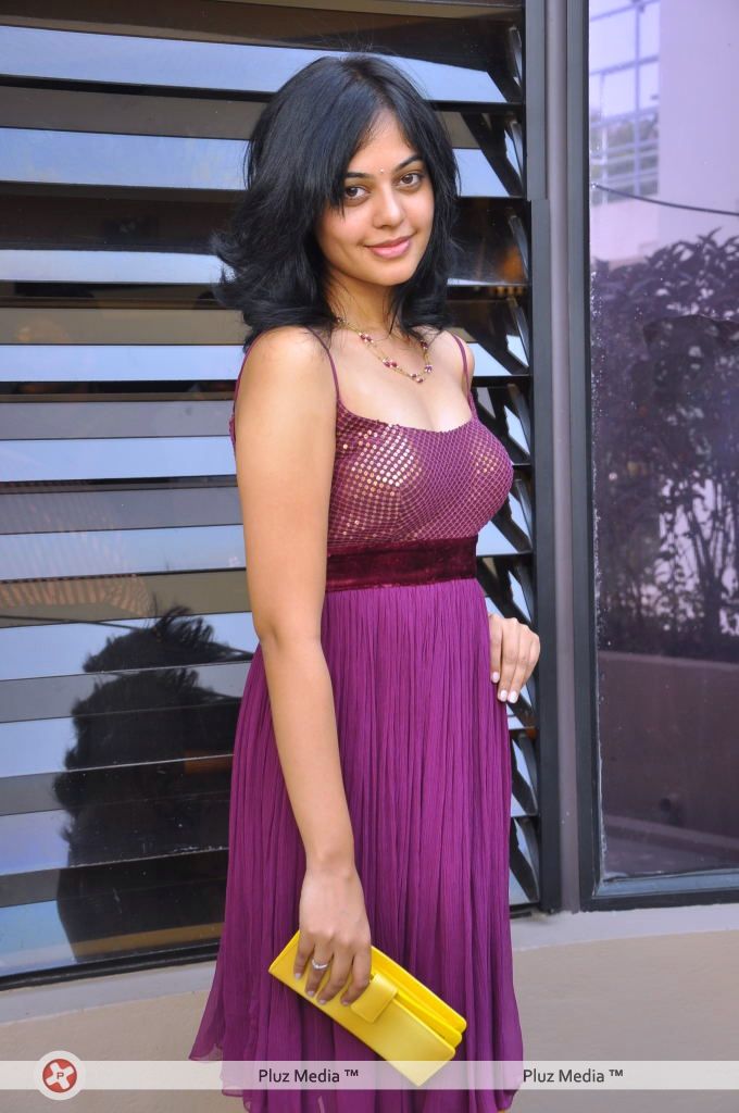 Bindu Madhavi Hot in Pink Gown Dress - Pictures | Picture 120933